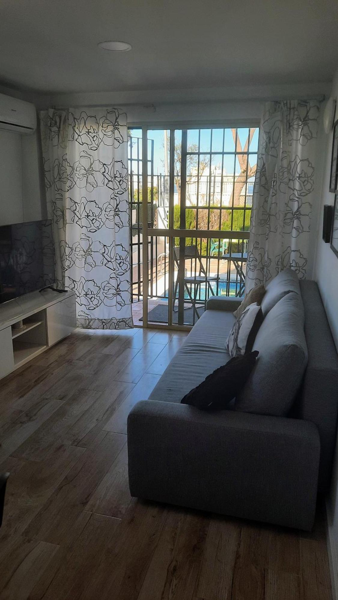 Feel At Home At Tamara Apartment - Two Steps To The Pool ตอร์เรโมลิโนส ภายนอก รูปภาพ