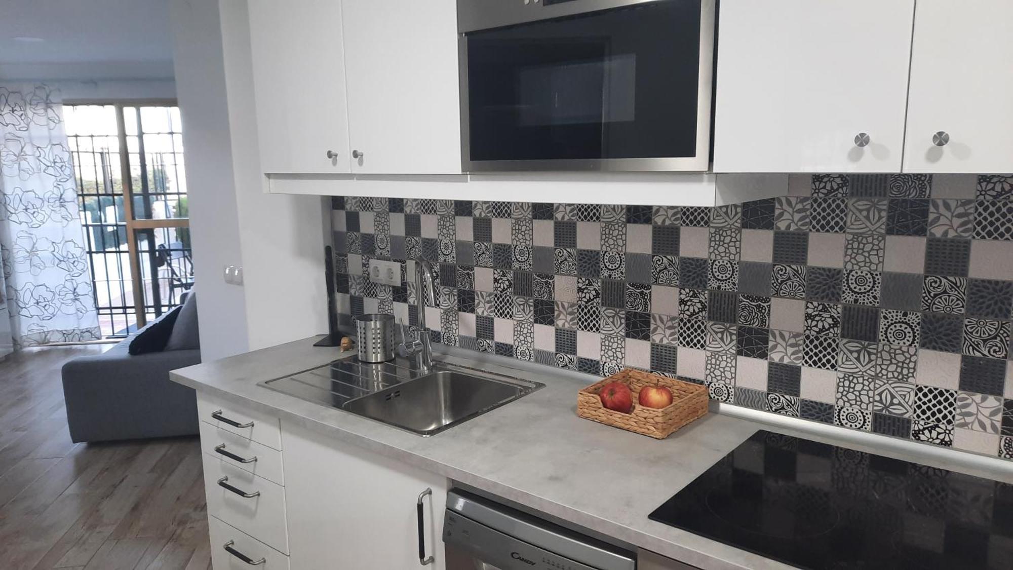 Feel At Home At Tamara Apartment - Two Steps To The Pool ตอร์เรโมลิโนส ภายนอก รูปภาพ